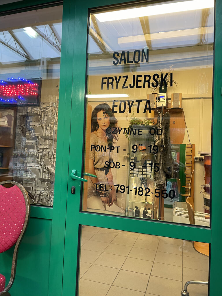 salon fryzjerski Edyta Plac Mirowski 1 lokal 163